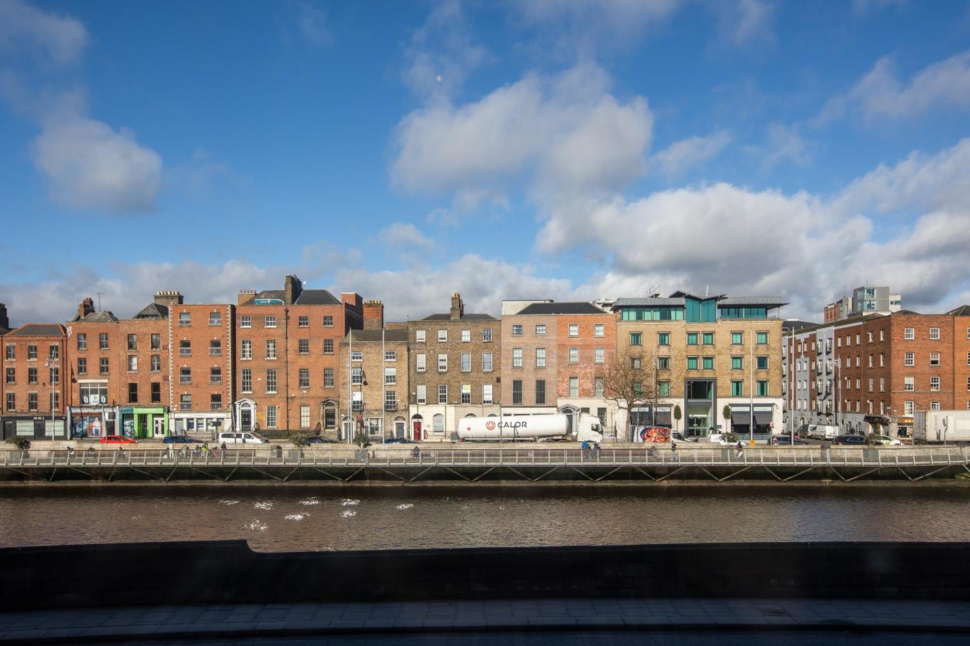 Temple Bar Essex Apartments Dublin Eksteriør bilde